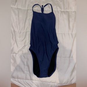 Jolyn Jackson 4 tie-back, 28